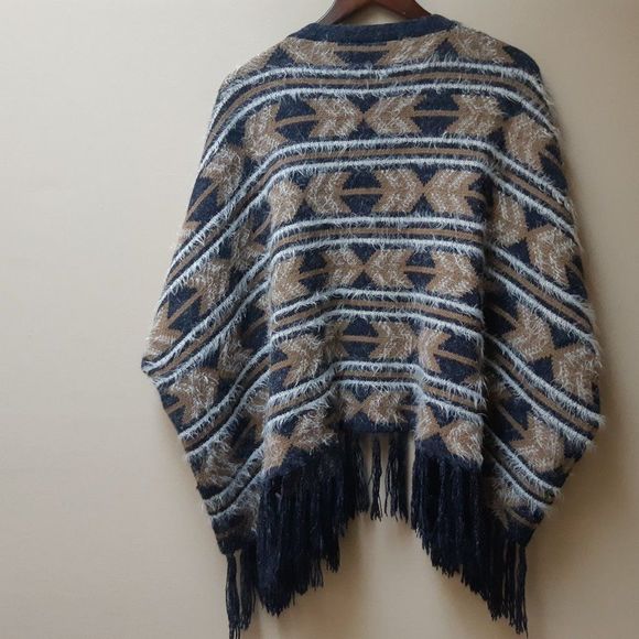 Blue white fancy Ladies  77 sisters soft poncho sweater - Picture 4 of 4